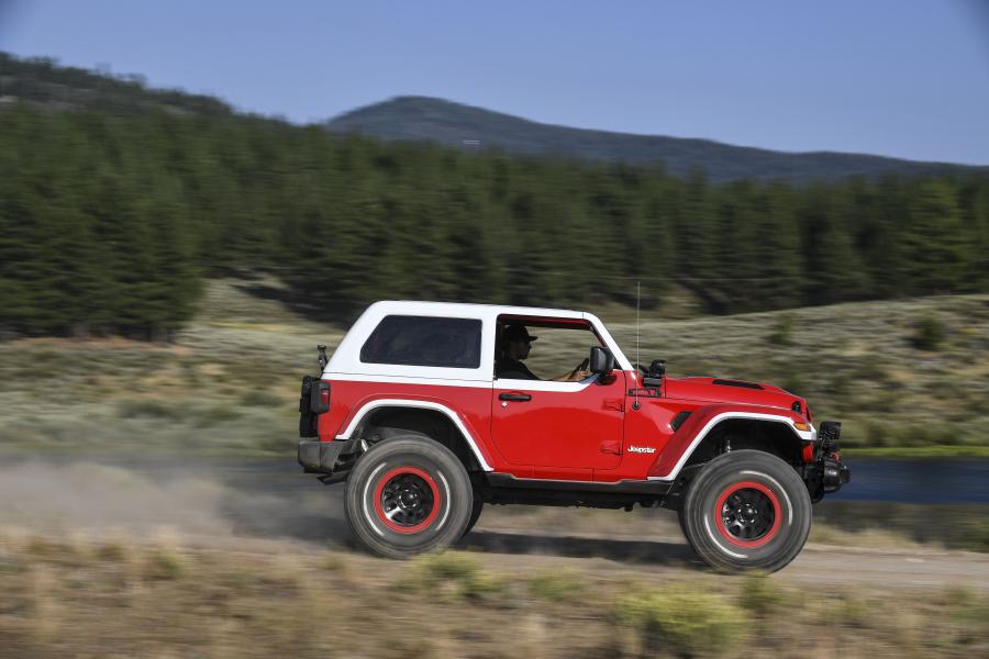  Jeep Jeepster (JL) 2018 года  (фото 35 из 40)